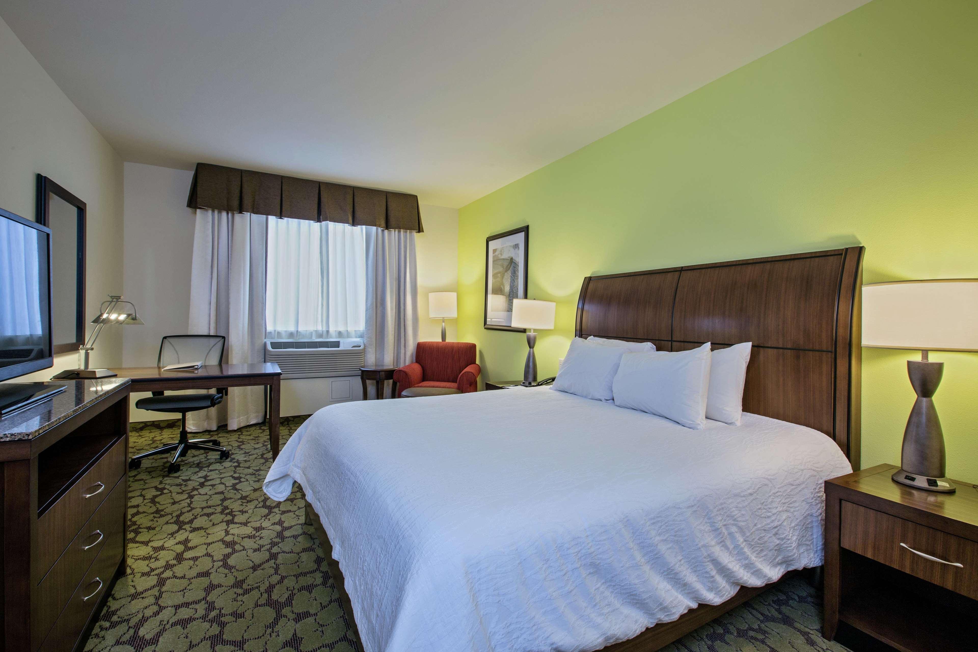 Hilton Garden Inn Lincoln Downtown/Haymarket Bagian luar foto