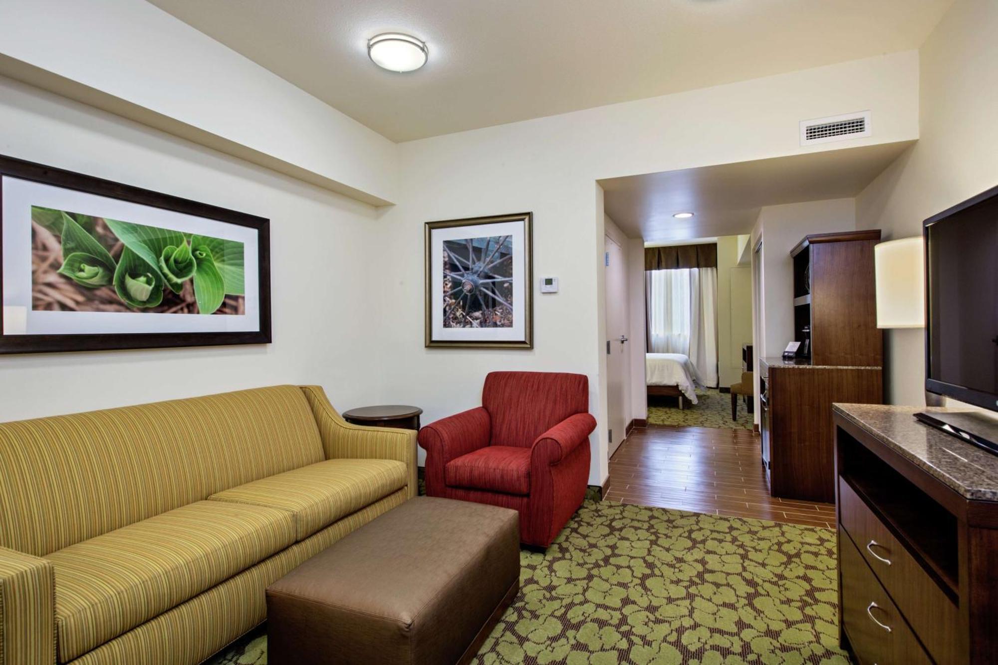 Hilton Garden Inn Lincoln Downtown/Haymarket Bagian luar foto