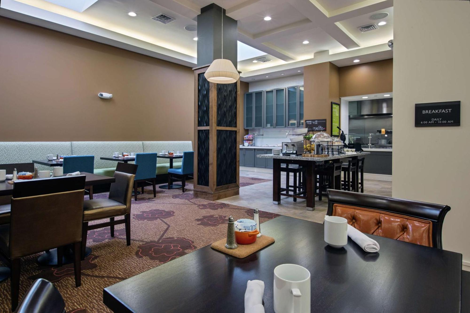Hilton Garden Inn Lincoln Downtown/Haymarket Bagian luar foto