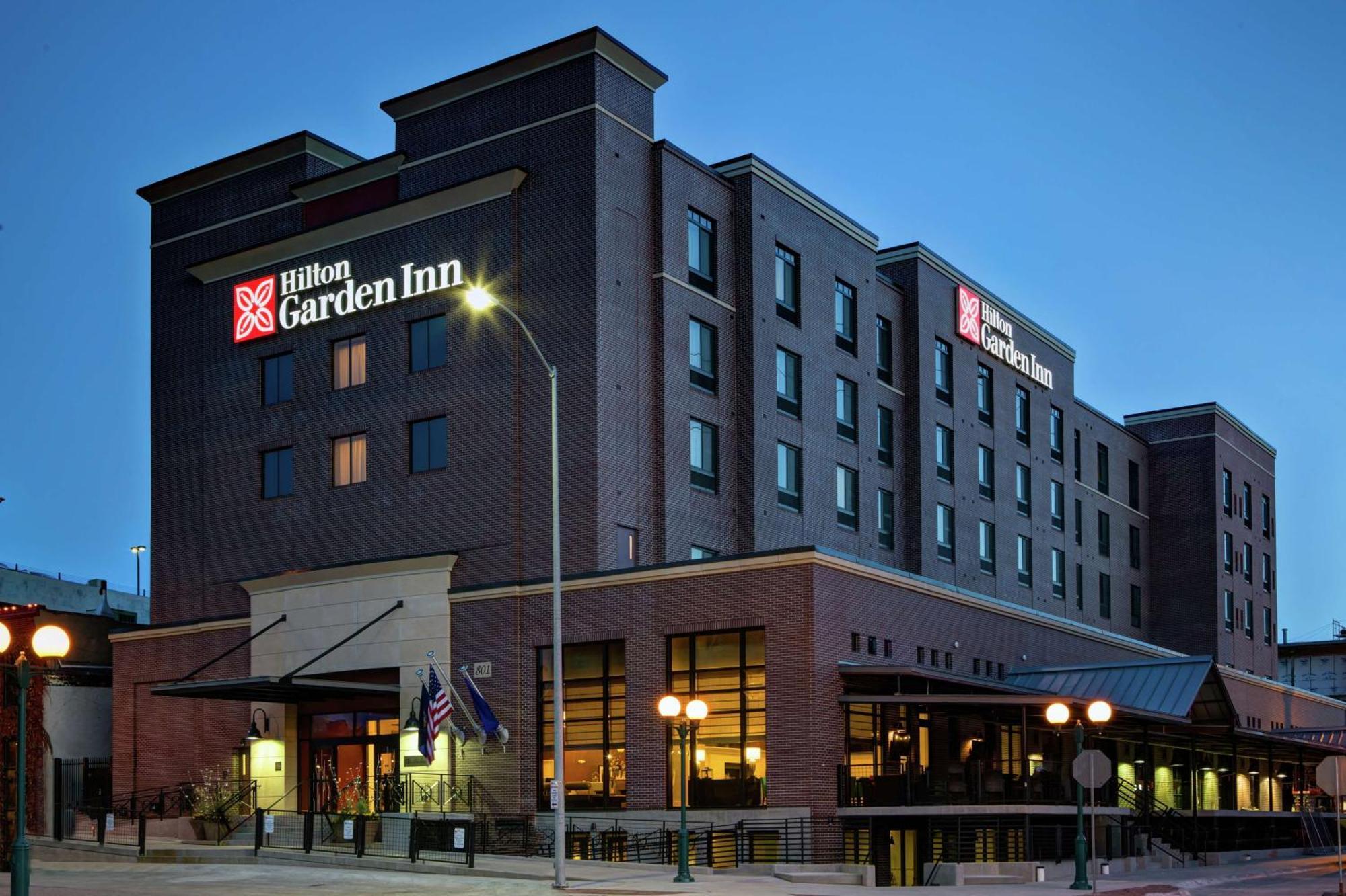 Hilton Garden Inn Lincoln Downtown/Haymarket Bagian luar foto