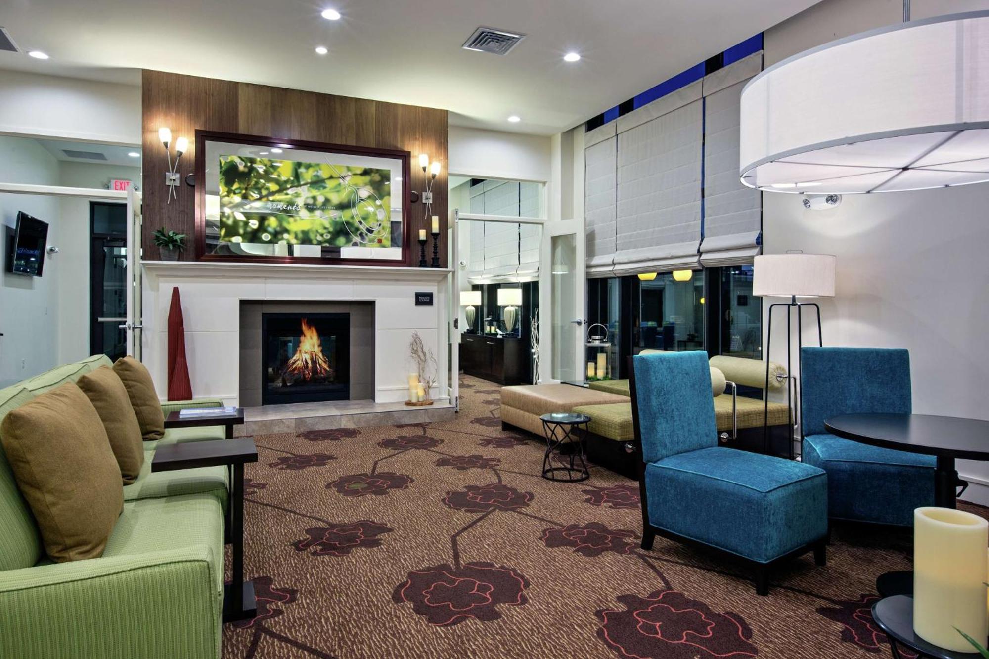 Hilton Garden Inn Lincoln Downtown/Haymarket Bagian luar foto